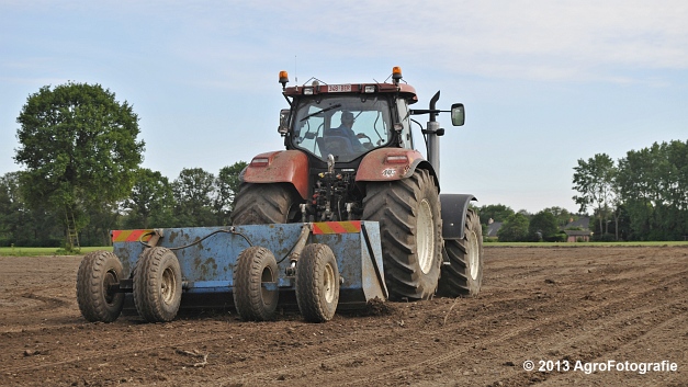 New Holland T7030 (18)