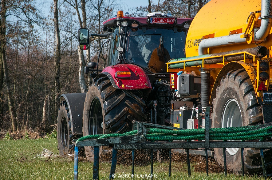 Case IH Puma 240 CVX + VMR Veenhuis (Grasland, 29-02-2016, Bart Sprangers) (42 van 65) agrofotografie